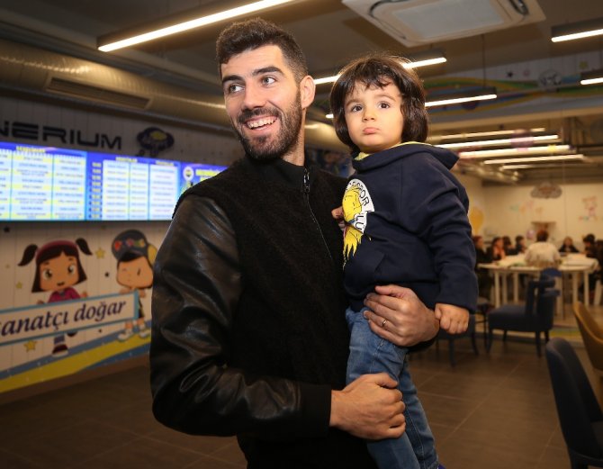’Fenerbahçe Düşyeri Çocuk Deneyim Kulübü’ Tanıtıldı