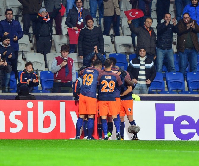 İlk 20 Dakika Başakşehir’in Üstünlüğüyle Bitti