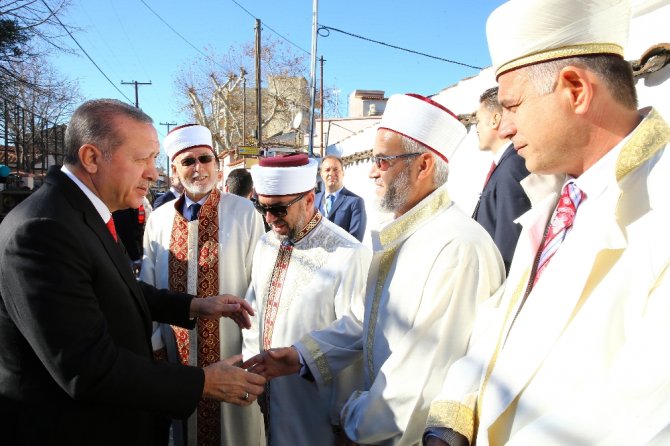 Erdoğan Cuma Namazını Gümülcine’de Kıldı