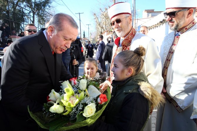 Erdoğan Cuma Namazını Gümülcine’de Kıldı