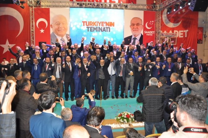 Karamollaoğlu: “Biz Kudüs’ten Vazgeçemeyiz”