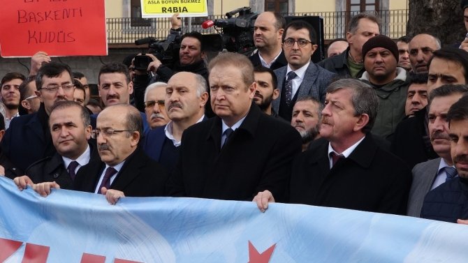 Trabzon’da Cuma Namazı Sonrasında “Kudüs” Protestosu