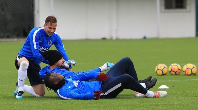 Trabzonspor, Kasımpaşa Maçı İçin İstanbul’a Hareket Etti