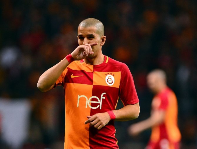 İlk 25 Dakika Akhisarspor’un Üstünlüğüyle Geçildi