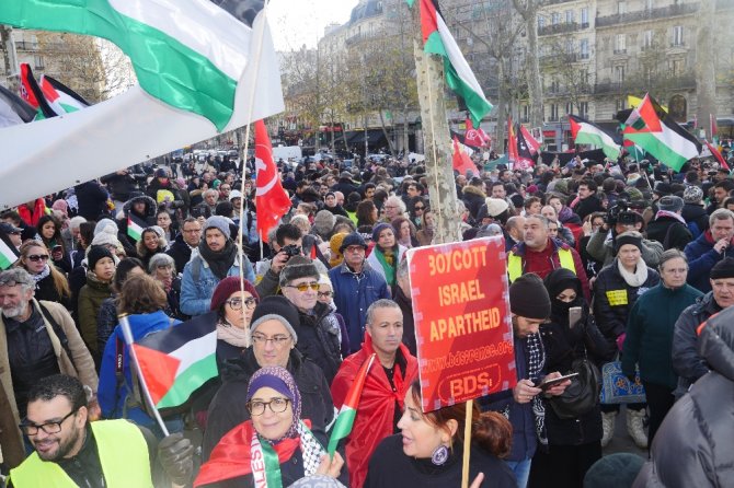 Paris’te Kudüs Protestosu