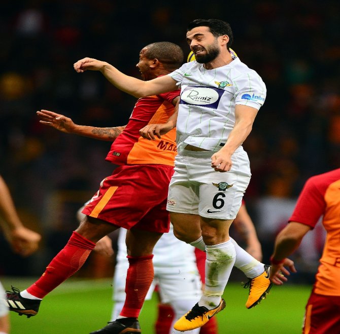 Galatasaray’a Şok Üstüne Şok !