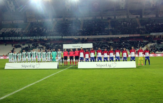 Atiker Konyaspor İlk Yarıyı Önde Kapattı