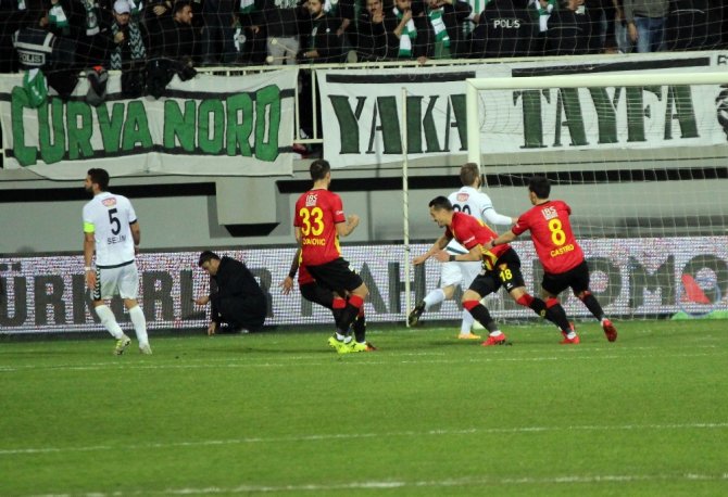 İlk Yarı Göztepe’nin