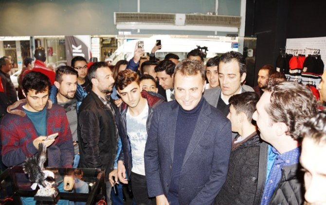 Aydın’da Fikret Orman İzdihamı