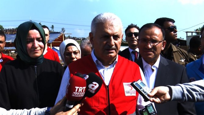 Arakanlı Müslümanlarla Bir Araya Geldi