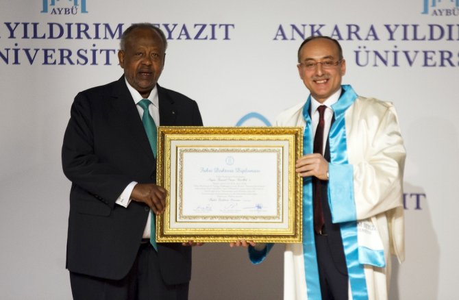 Cibuti Cumhurbaşkanı Guelleh’e Fahri Doktora Unvanı