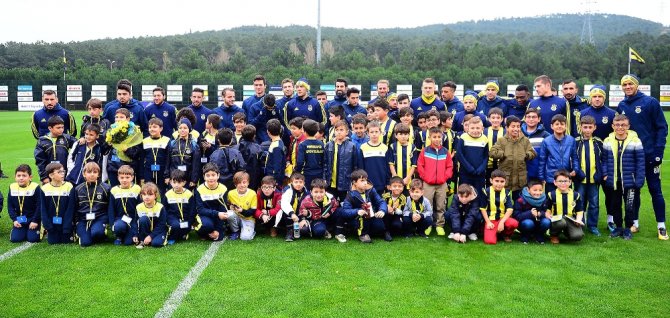 Fenerbahçe, Atiker Konyaspor Hazırlıklarına Başladı