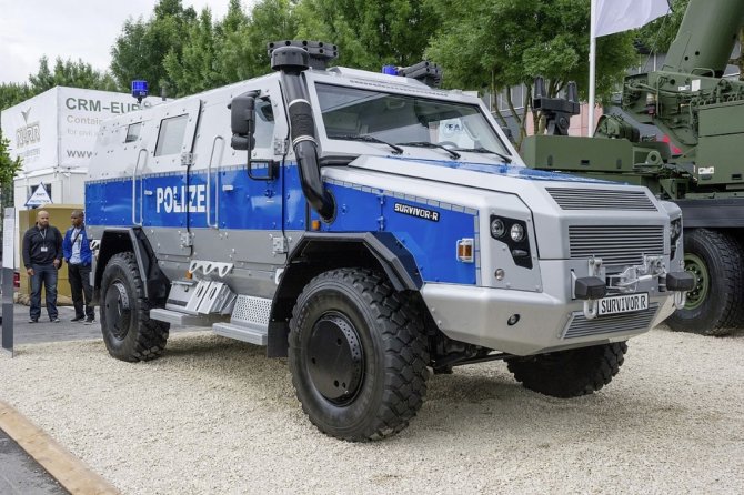 Almanya’da Polis Panzerlerinde ’Nazi Sembolü’ Tartışması