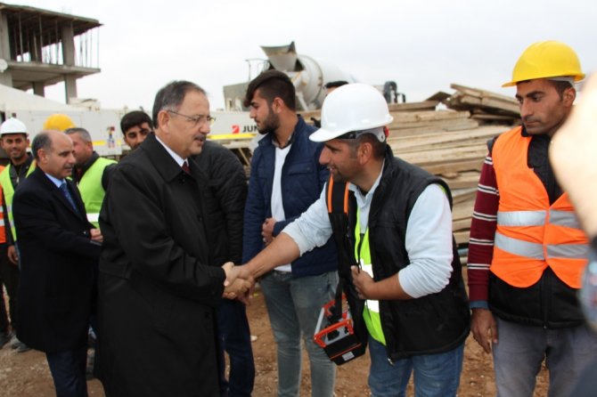 Özhaseki: 14 Vilayette Bin 179 Tesis İnşa Ettik
