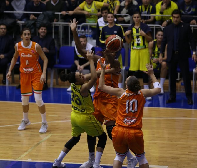 Fenerbahçe İtalyan Rakibini Yendi