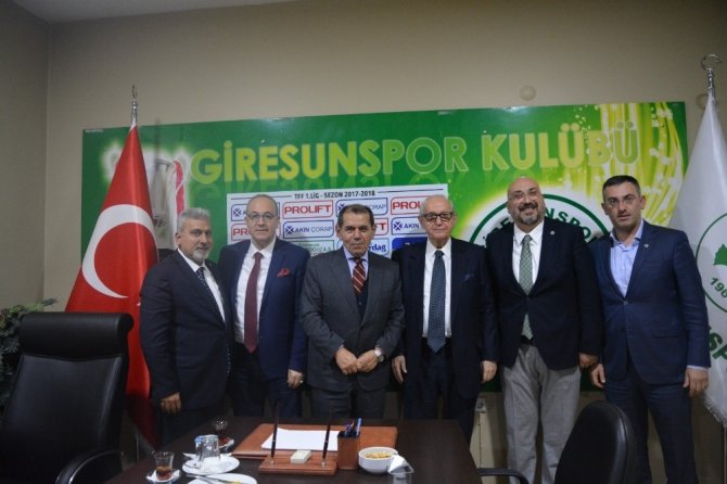 Dursun Özbek’ten Giresunspor’a Ziyaret