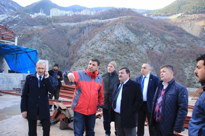 Artvin’e Hayvan Bakımevi Yapılıyor