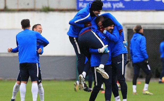 Trabzonspor Karabükspor Maçı Hazırlıklarını Sürdürdü