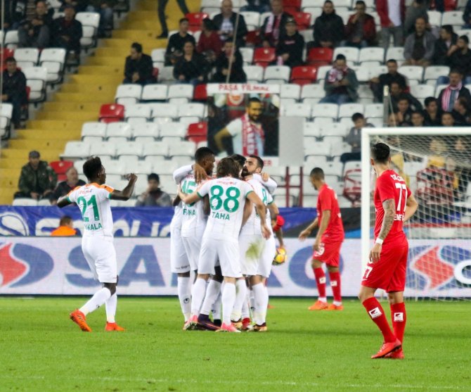 Antalyaspor Nefes Aldı