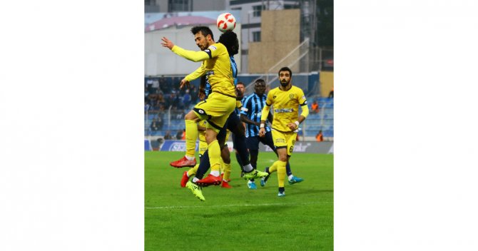 Adana Demirspor Evinde Kazandı
