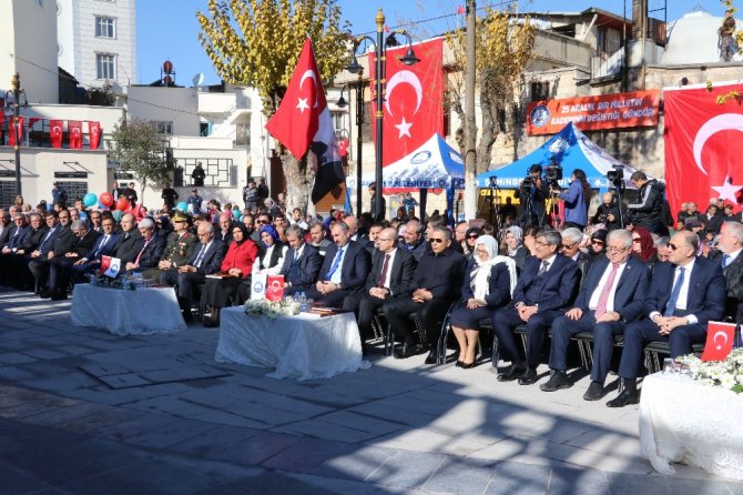 “Biz Zarrab’ı Değil, Türkiye’nin Menfaatini Koruyoruz”