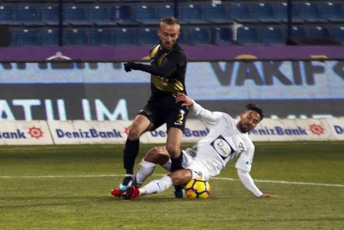 İlk Yarıda 2 Gol Çıktı