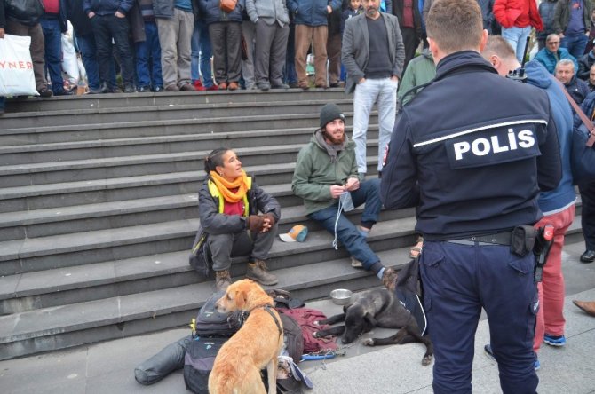 Trabzonlular Mescid-i Aksa’nın Maketine Bile Saygısızlığı Kabul Etmediler