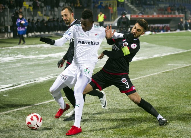 İlk Yarıda Tek Gol Var