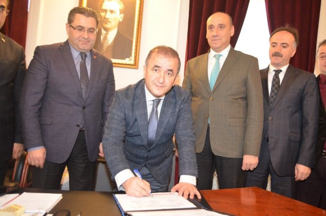 ‘Ortahisar Spora Koşuyor’ Projesinde İmzalar Atıldı