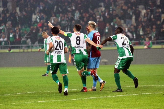 İlk Yarıda Tek Gol Var