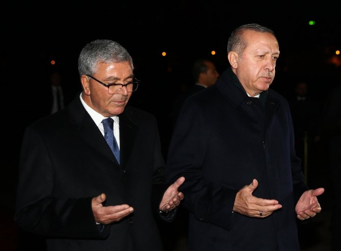 Cumhurbaşkanı Erdoğan’dan Şehitler Anıtına Ziyaret