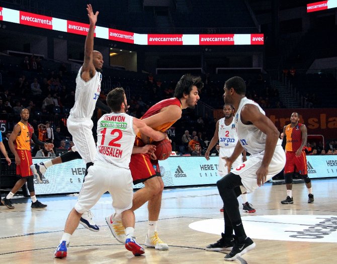 Galatasaray Bir Üst Turda