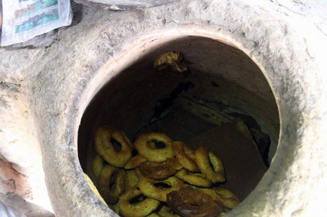Tandır Ekmeği Geçim Kaynağı Oldu