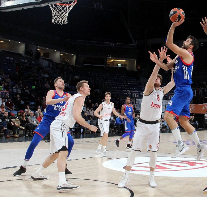 Anadolu Efes Rahat Kazandı