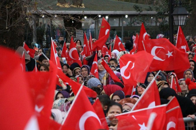 "F-16 Olur, Tank Olur, İnlerine Gireriz”