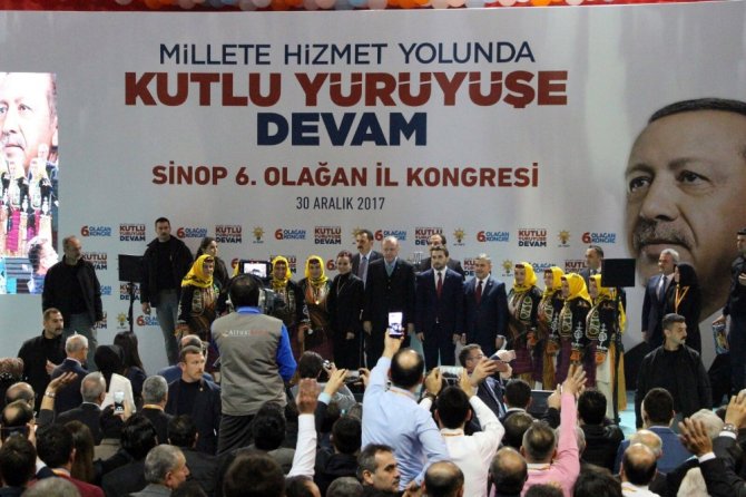 "Asgari Ücreti Enflasyonun Altına Düşürmedik"