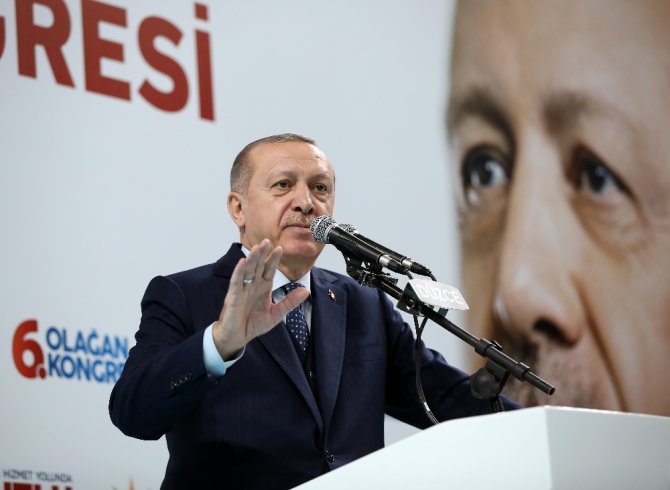 “Hani Sen Demokrattın ?”