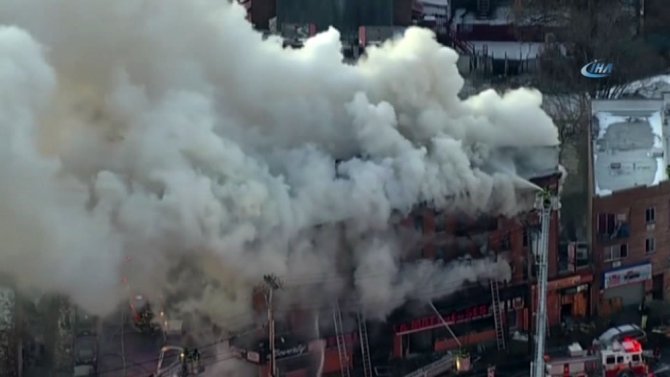 New York’ta 4 Katlı Binada Yangın: 8 Yaralı