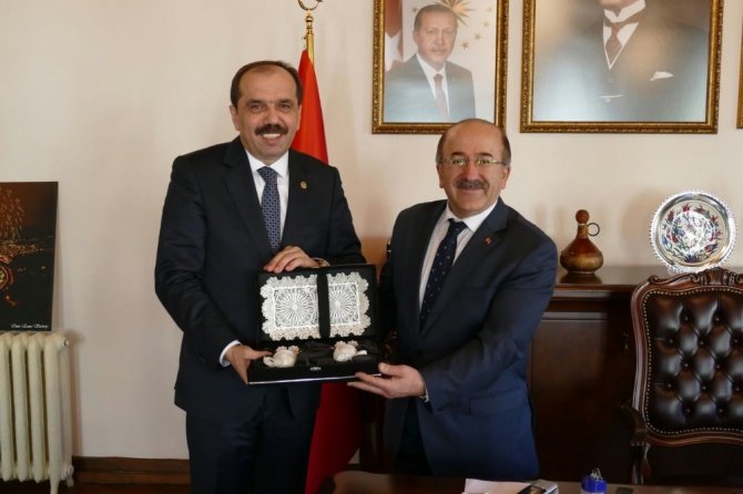 Başkan Gümrükçüoğlu, Tbmm Çevre Komisyonu Başkanı Balta’yı Ağırladı