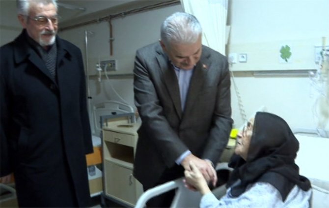 Başbakan Yıldırım’dan Sürpriz Hastane Ziyareti