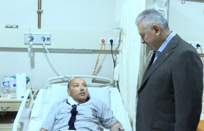 Başbakan Yıldırım’dan Sürpriz Hastane Ziyareti