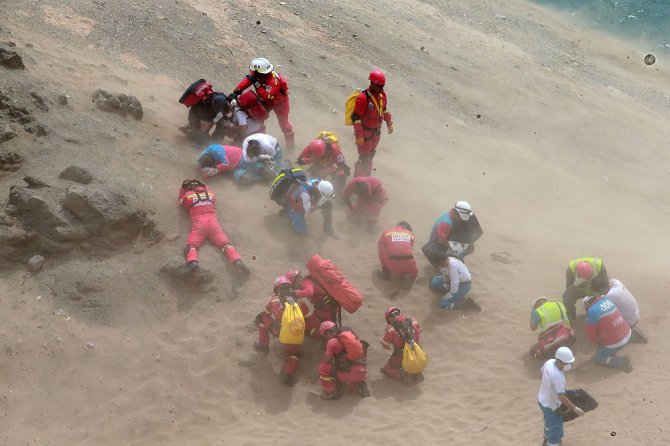 Peru’da Otobüs Uçuruma Devrildi: En Az 48 Ölü