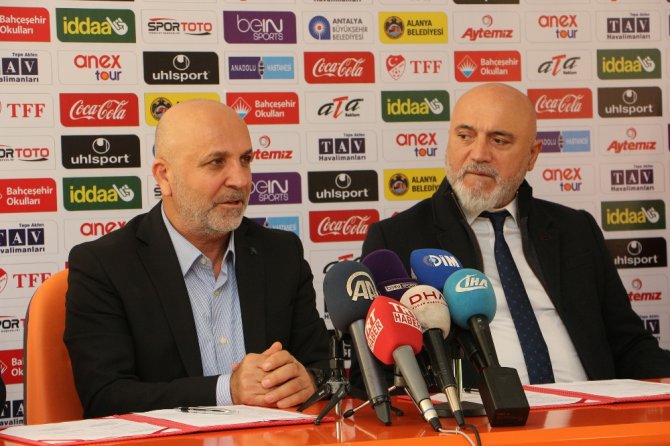 A. Alanyaspor, Hikmet Karaman’la Sözleşme İmzaladı