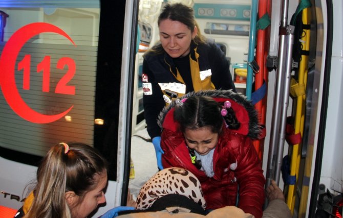 Yaralı Kızını Hastane Yerine Eve Götürmek İstedi