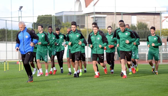 Bursaspor’un Devre Arası Kampı Başladı
