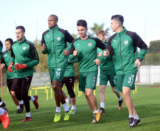Bursaspor’un Devre Arası Kampı Başladı