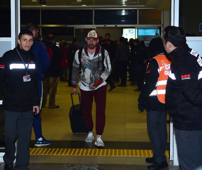 Fenerbahçe, Antalya’ya Geldi