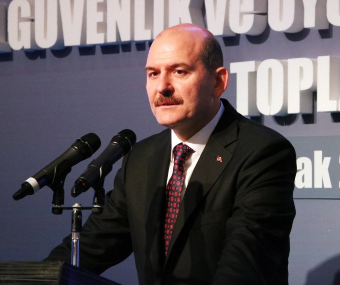 "İki Canavar Birbirinden Beslenmektedir"