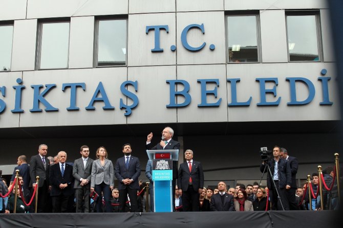 Kılıçdaroğlu, Beşiktaş Belediyesini Ziyaret Etti