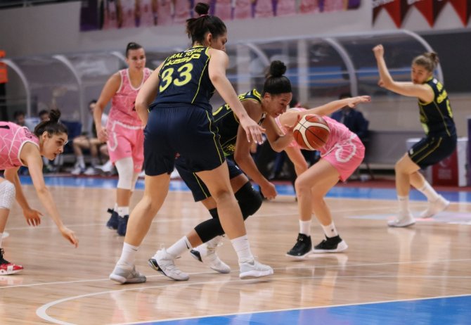 Fenerbahçe Adana’da Kazandı